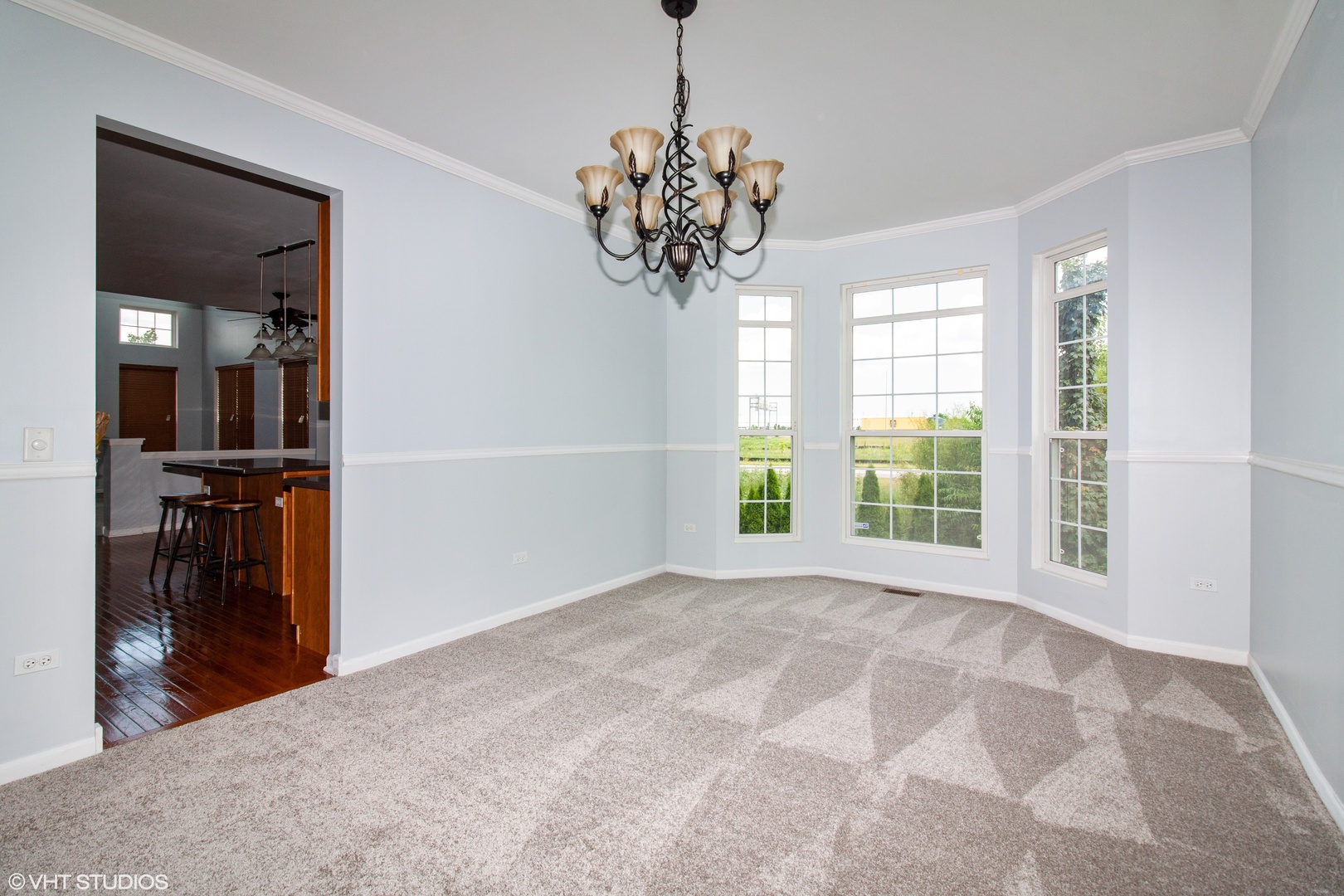 348 Stonegate Road Bolingbrook, IL 60440 - Photo 8 of 30