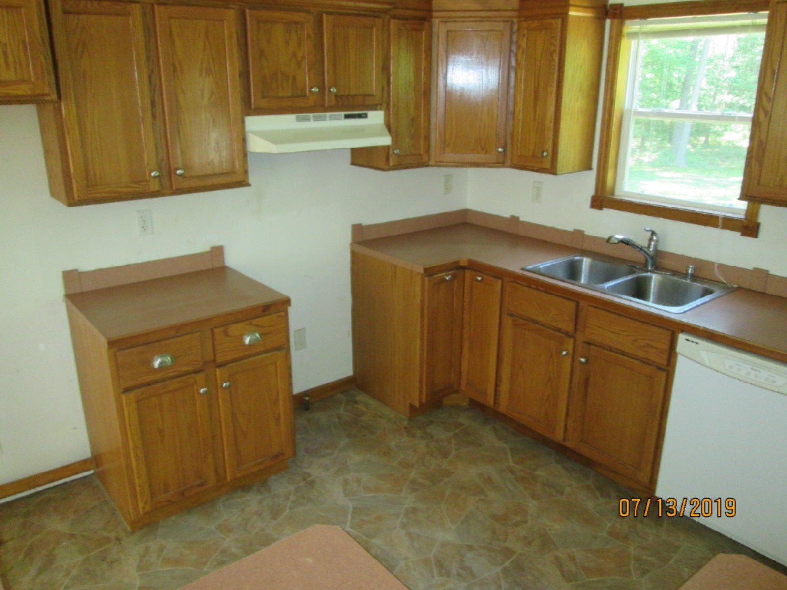 3764 West River Road Muskegon, MI 49445 - Photo 3 of 11 IMG_3294