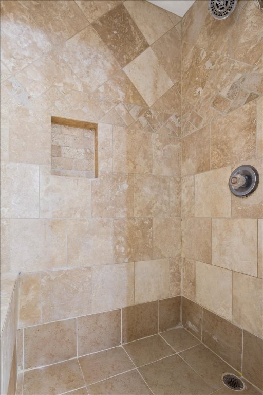 314 Katy Crossing Georgetown, TX 78626 - Photo 25 of 38 a bathroom with a shower