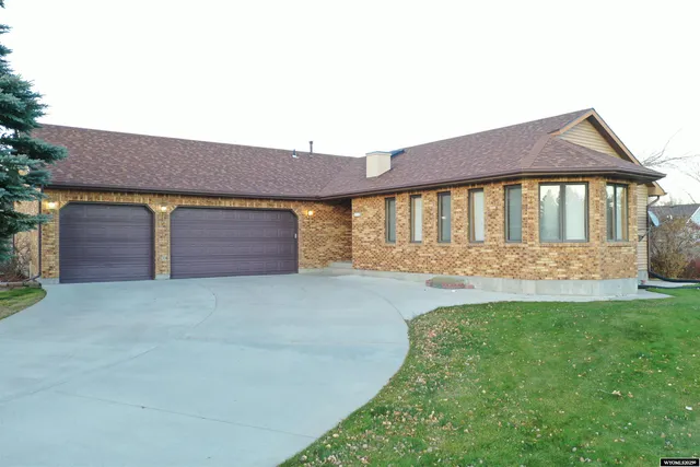 $478,900 | 911 Laramie Street, Rock Springs, WY 82901