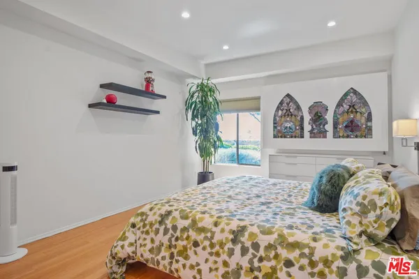 $719,000 | 8160 Manitoba Street, Unit 113, Playa del Rey, CA 90293