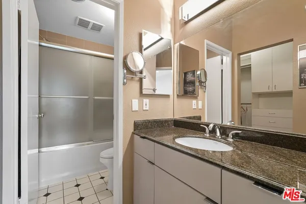 $719,000 | 8160 Manitoba Street, Unit 113, Playa del Rey, CA 90293
