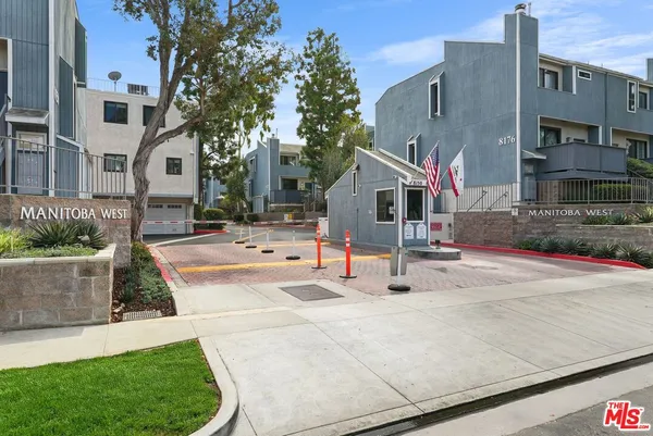 $719,000 | 8160 Manitoba Street, Unit 113, Playa del Rey, CA 90293