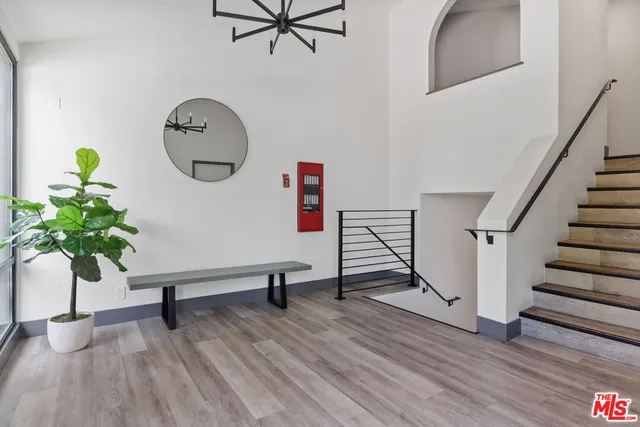 $729,900 | 8160 Manitoba Street, Unit 113, Playa del Rey, CA 90293