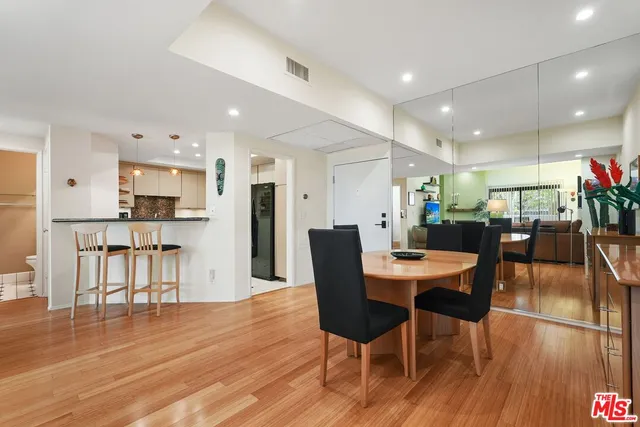 $729,900 | 8160 Manitoba Street, Unit 113, Playa del Rey, CA 90293