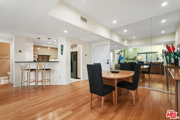 $719,000 | 8160 Manitoba Street, Unit 113, Playa del Rey, CA 90293