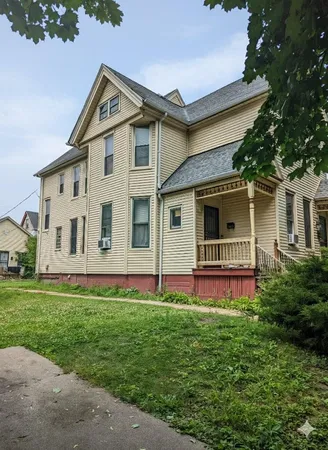$220,000 | 2439 Dr. William Finlayson Street, Unit 2441, Milwaukee, WI 53212