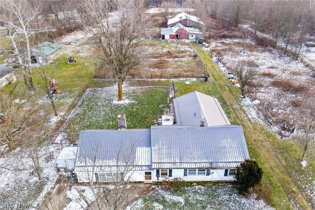 35643 Cooley Road Grafton, OH 44044 - Photo 2 of 30