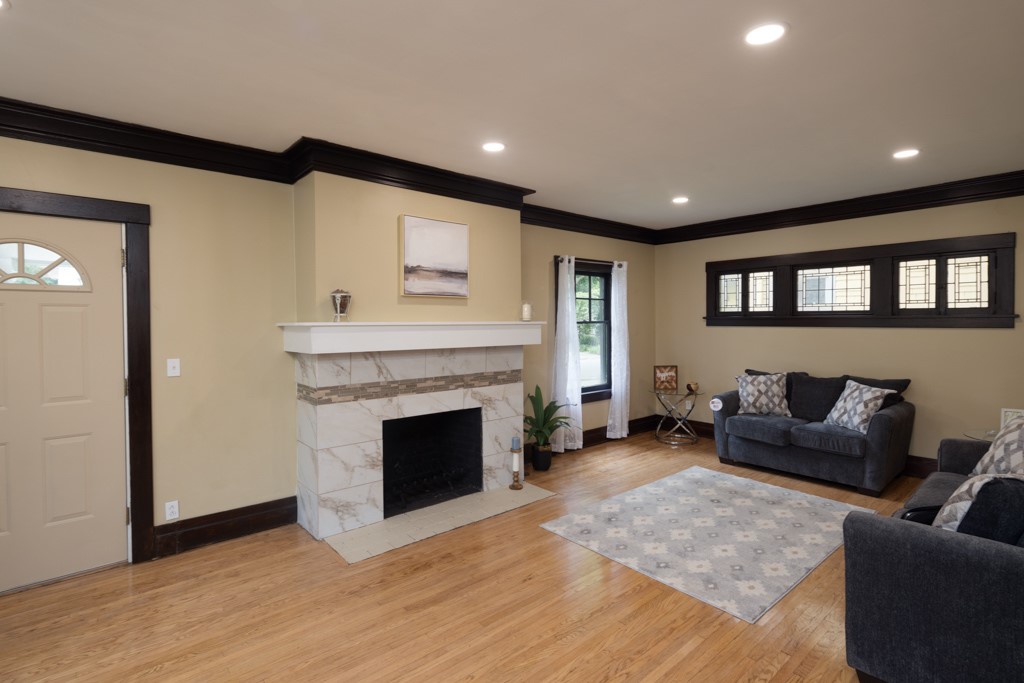 2 Trafalgar Street Rochester, NY 14619 - Photo 17 of 47