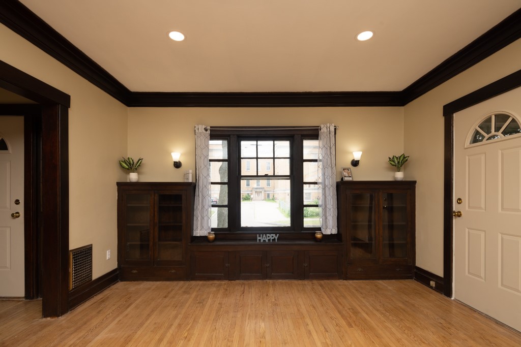 2 Trafalgar Street Rochester, NY 14619 - Photo 19 of 47