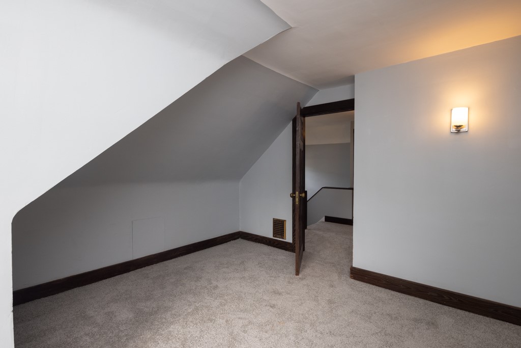 2 Trafalgar Street Rochester, NY 14619 - Photo 45 of 47