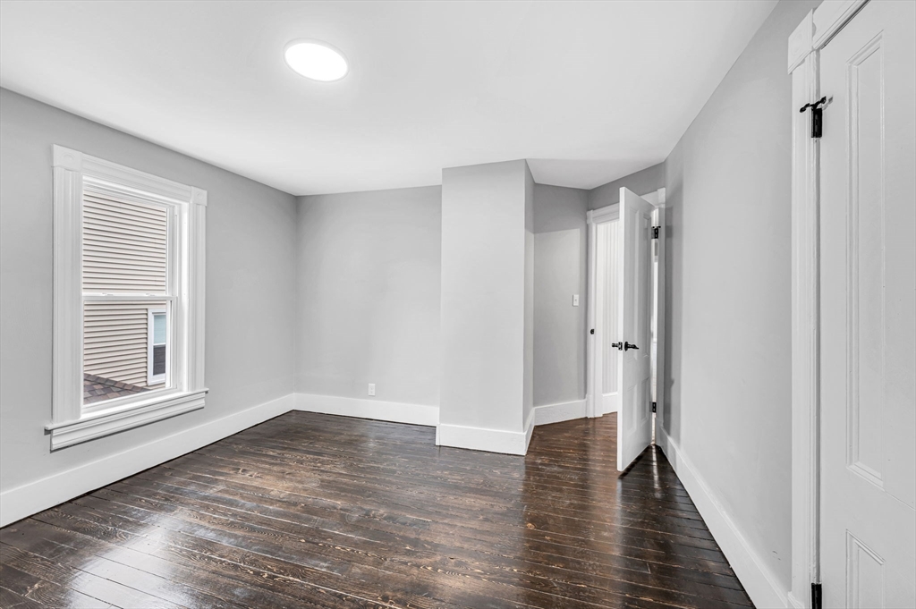 15 Myrtle Avenue Holyoke, MA 01040 - Photo 24 of 42