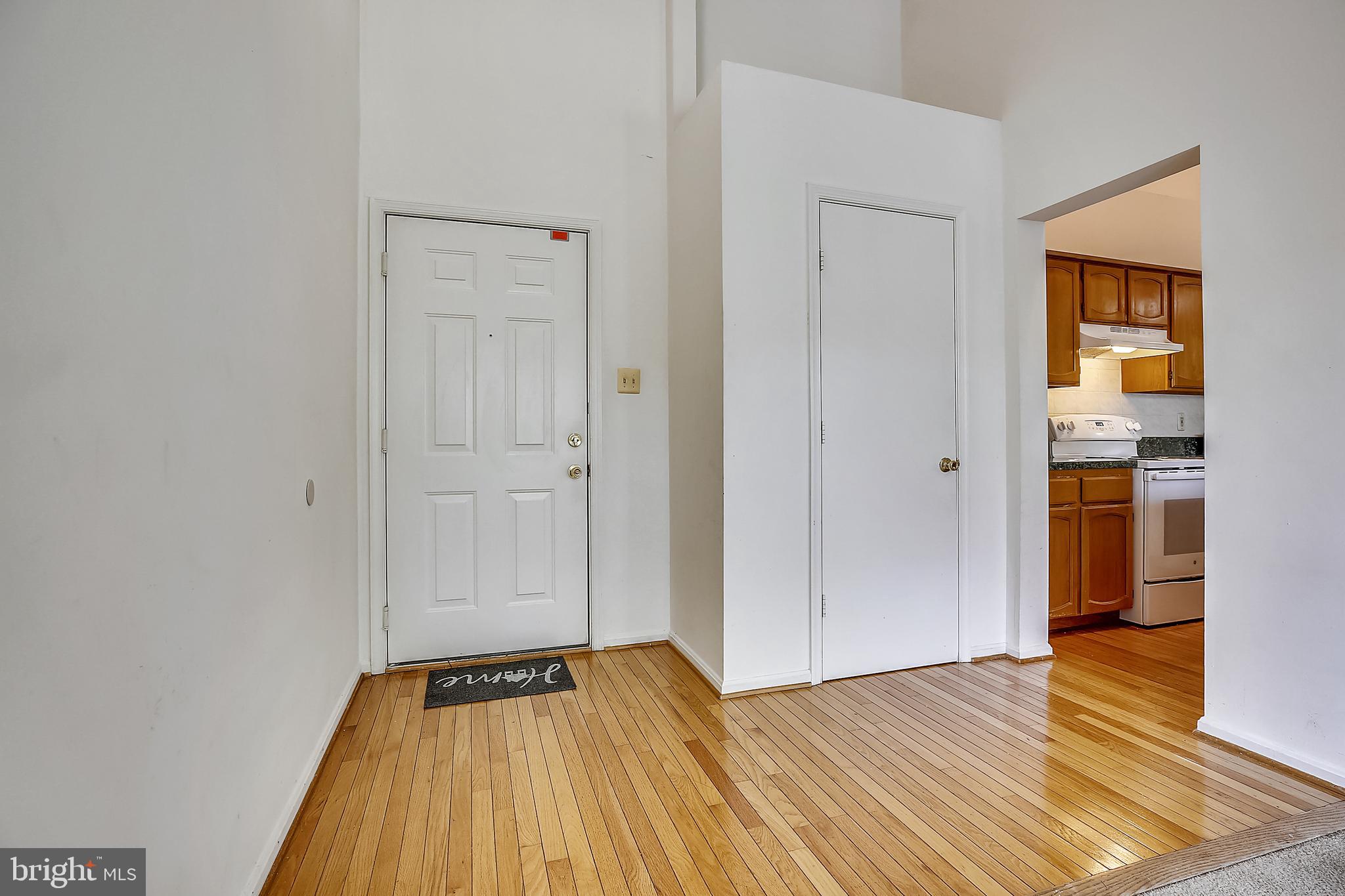 2600 Camelback Lane, Unit 10 Silver Spring, MD 20906 - Photo 25 of 39 Large foyer/entryway