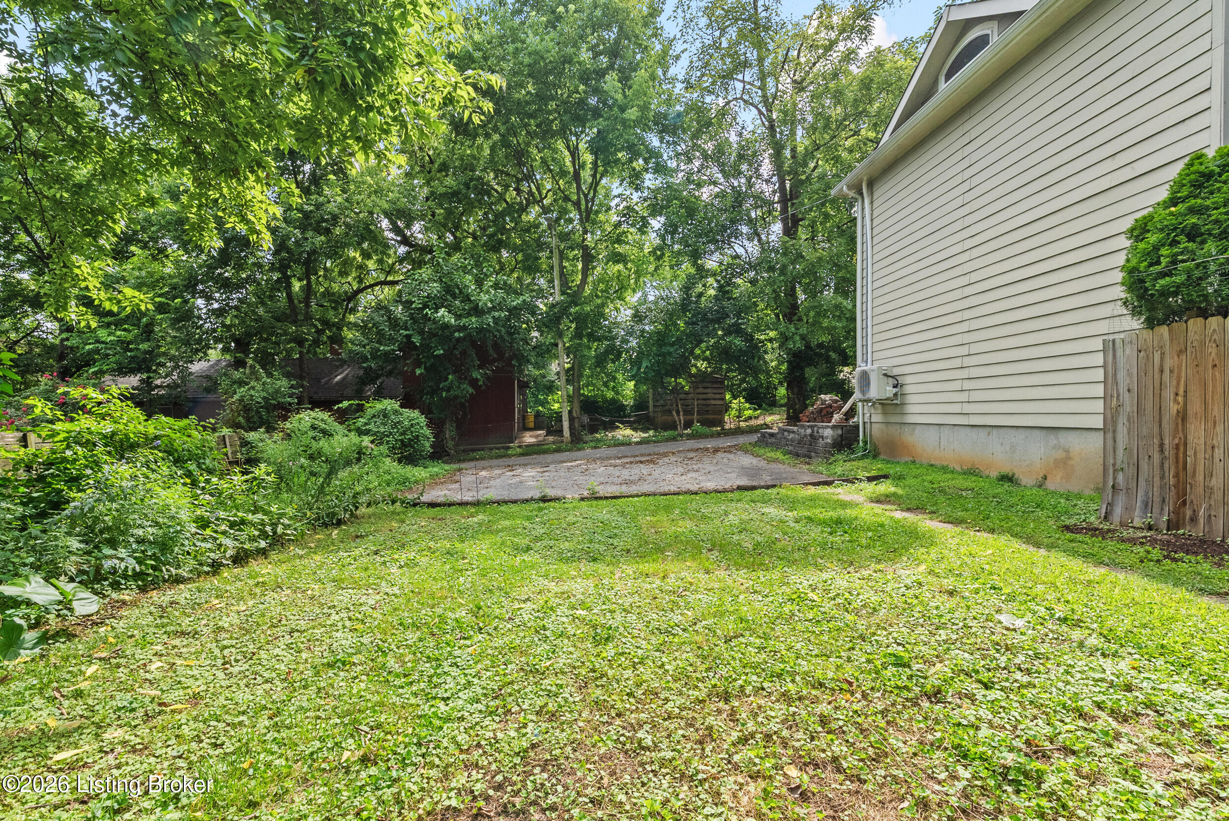 2312 Dundee Road Louisville, KY 40205 - Photo 47 of 49 dsc00733