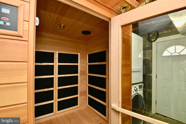 a view of a walk in closet