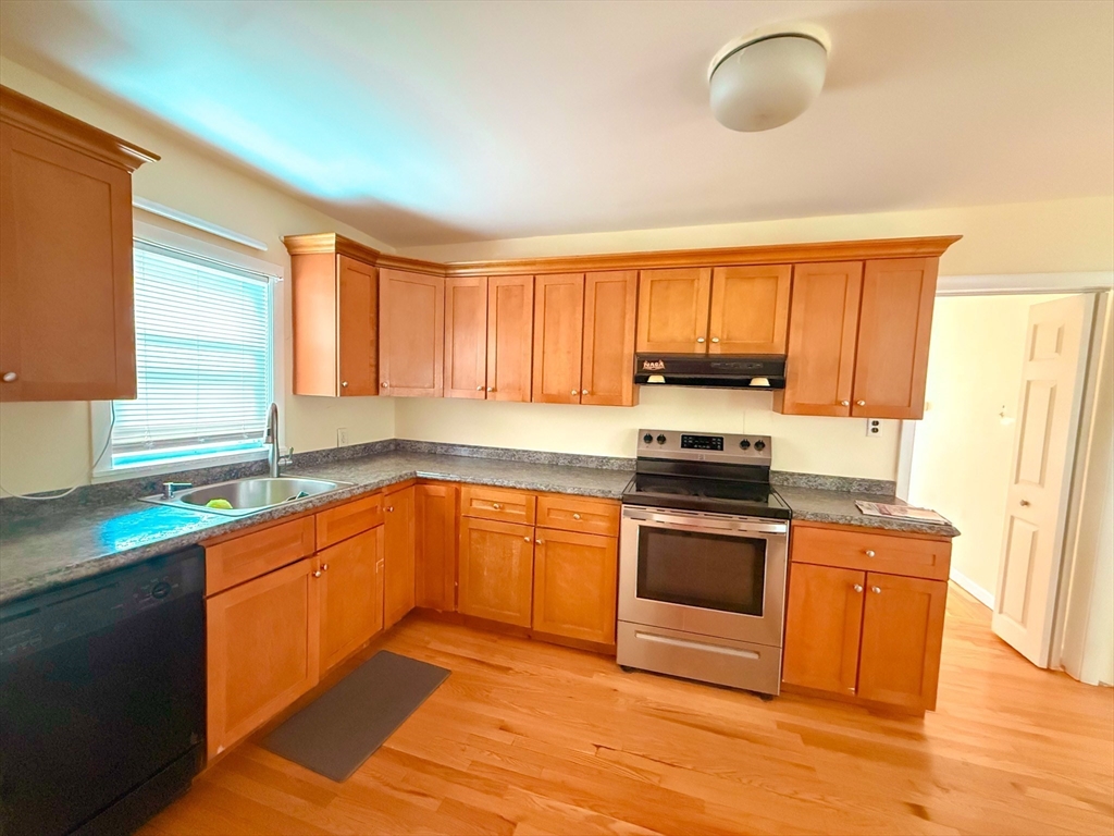 7 Elm Street, Unit 1 Natick, MA 01760 - Photo 3 of 12
