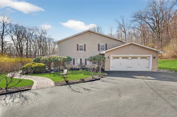 $849,000 | 155 Roselawn Road, Highland Mills, NY 10930