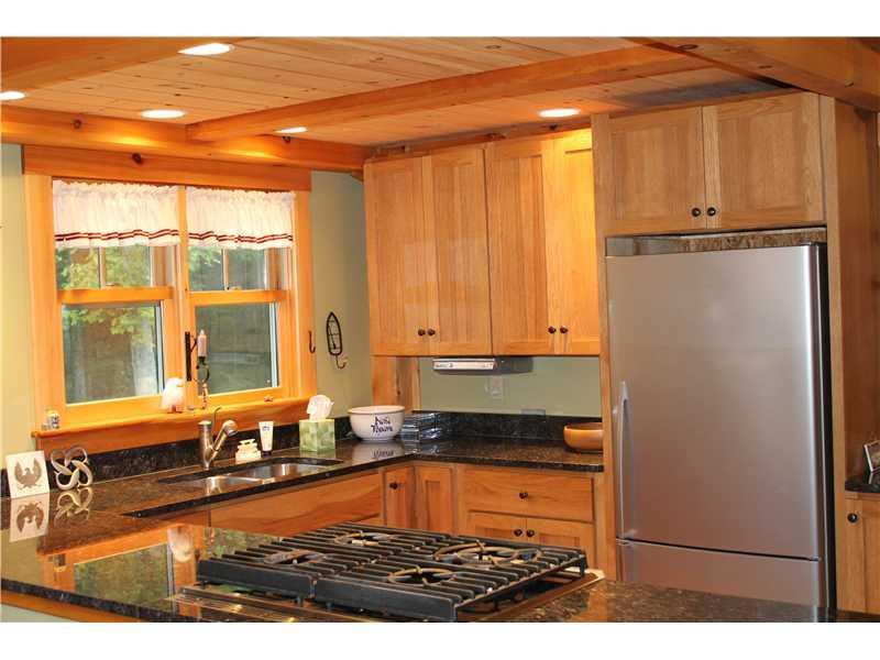 39 Oak Grove Road Mount Desert, ME 04660 - Photo 5 of 12 Kitchen.
