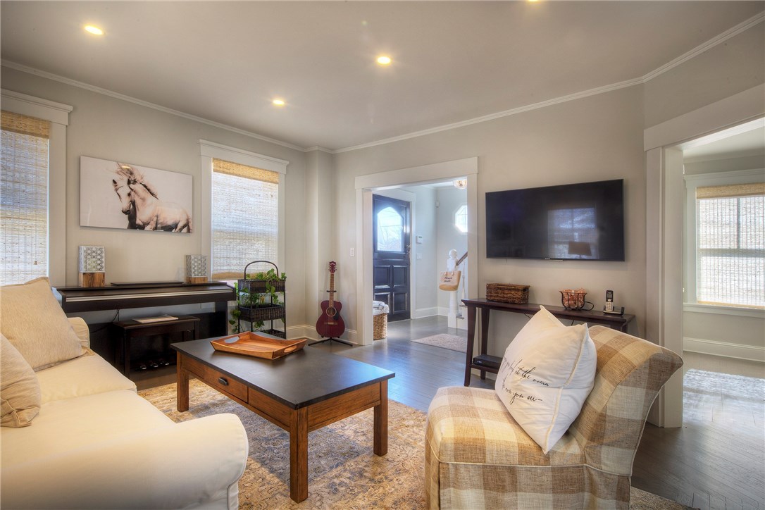 96 3rd Street Newport, RI 02840 - Photo 11 of 27