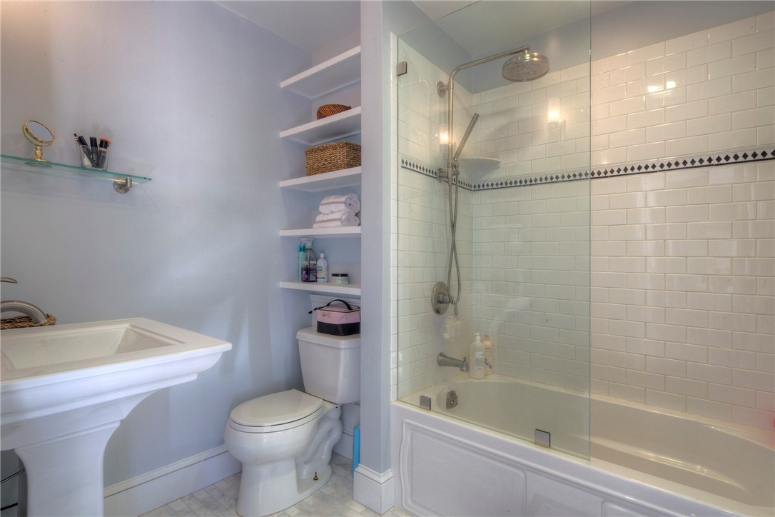 96 3rd Street Newport, RI 02840 - Photo 16 of 27