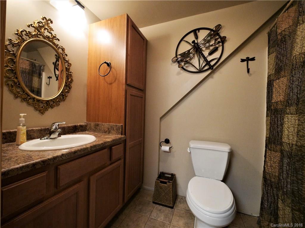 28 Country Road Hendersonville, NC 28791 - Photo 22 of 33 Gallery Image 22