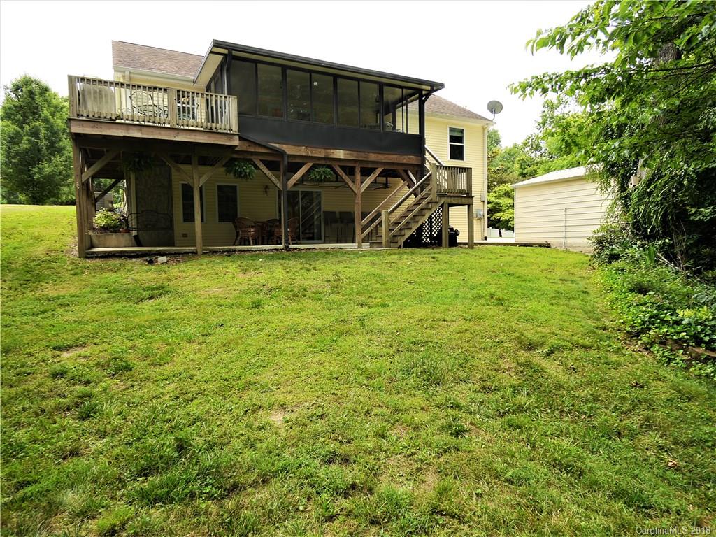 28 Country Road Hendersonville, NC 28791 - Photo 30 of 33 Gallery Image 30