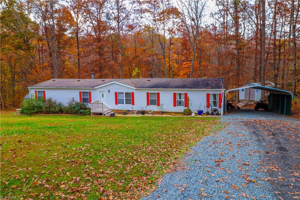 229 Monarch Road Summerfield, NC 27358 - Photo 2 of 40 Gallery Image 2