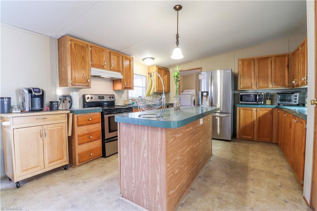 229 Monarch Road Summerfield, NC 27358 - Photo 8 of 40 Gallery Image 8