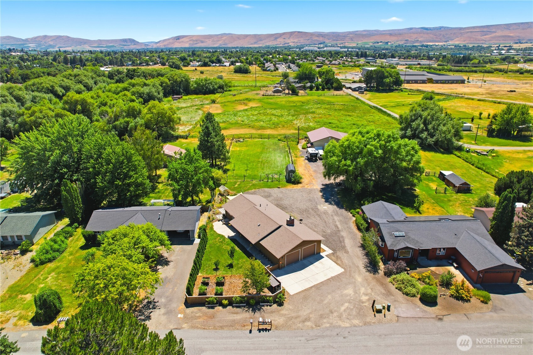 500 Ridgeview Lane Ellensburg, WA 98926 - Photo 2 of 40 Gallery Image 2