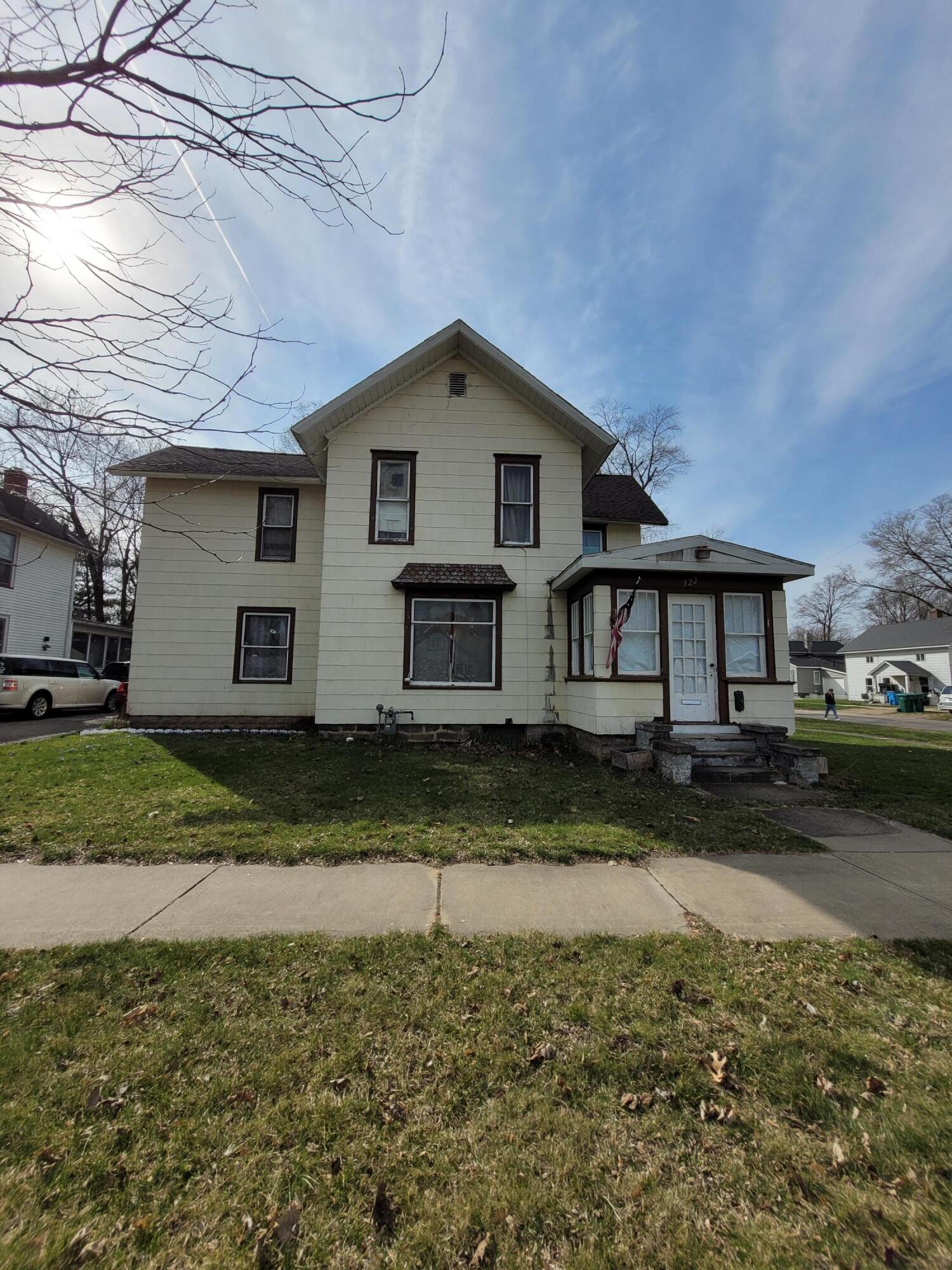 322 West Street Three Rivers, MI 49093 - Photo 1 of 22 20240319_162607