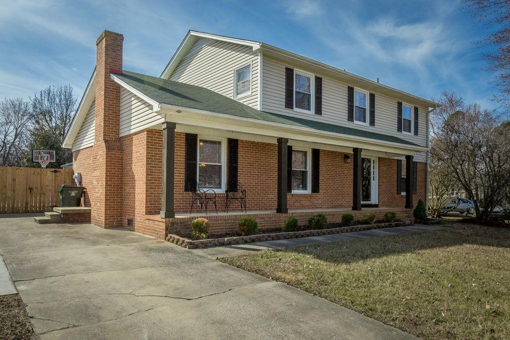 2038 Fox Run Road Burlington, NC 27215 - Photo 2 of 36 Gallery Image 2