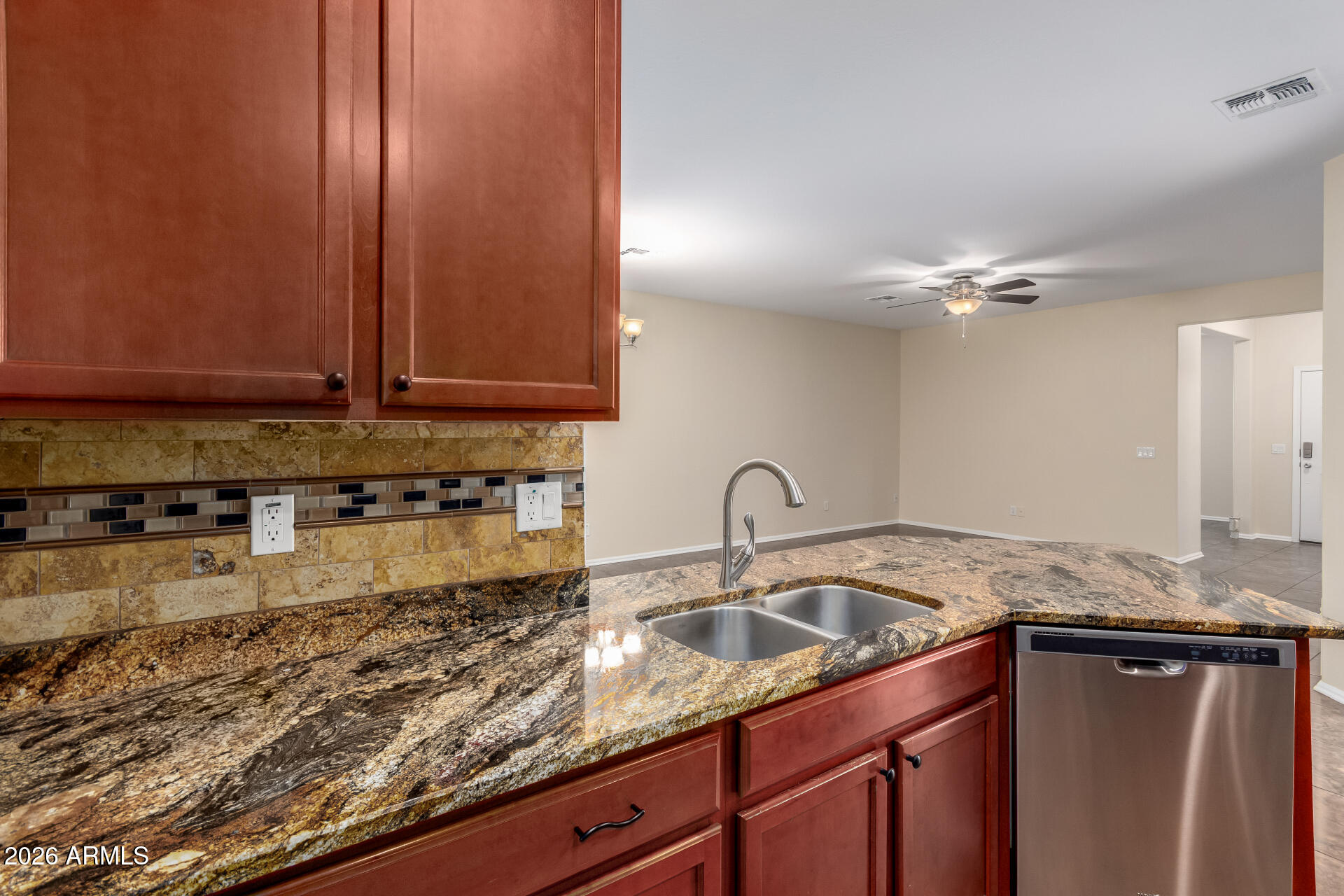 883 South Pheasant Drive Gilbert, AZ 85296 - Photo 9 of 29 15 - Pheasant