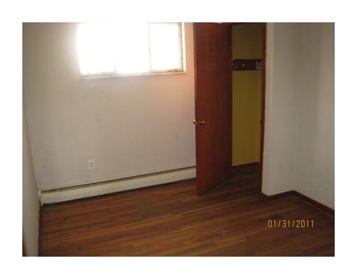 503 Fair Oaks Street McKees Rocks, PA 15136 - Photo 5 of 7 Kitchen.