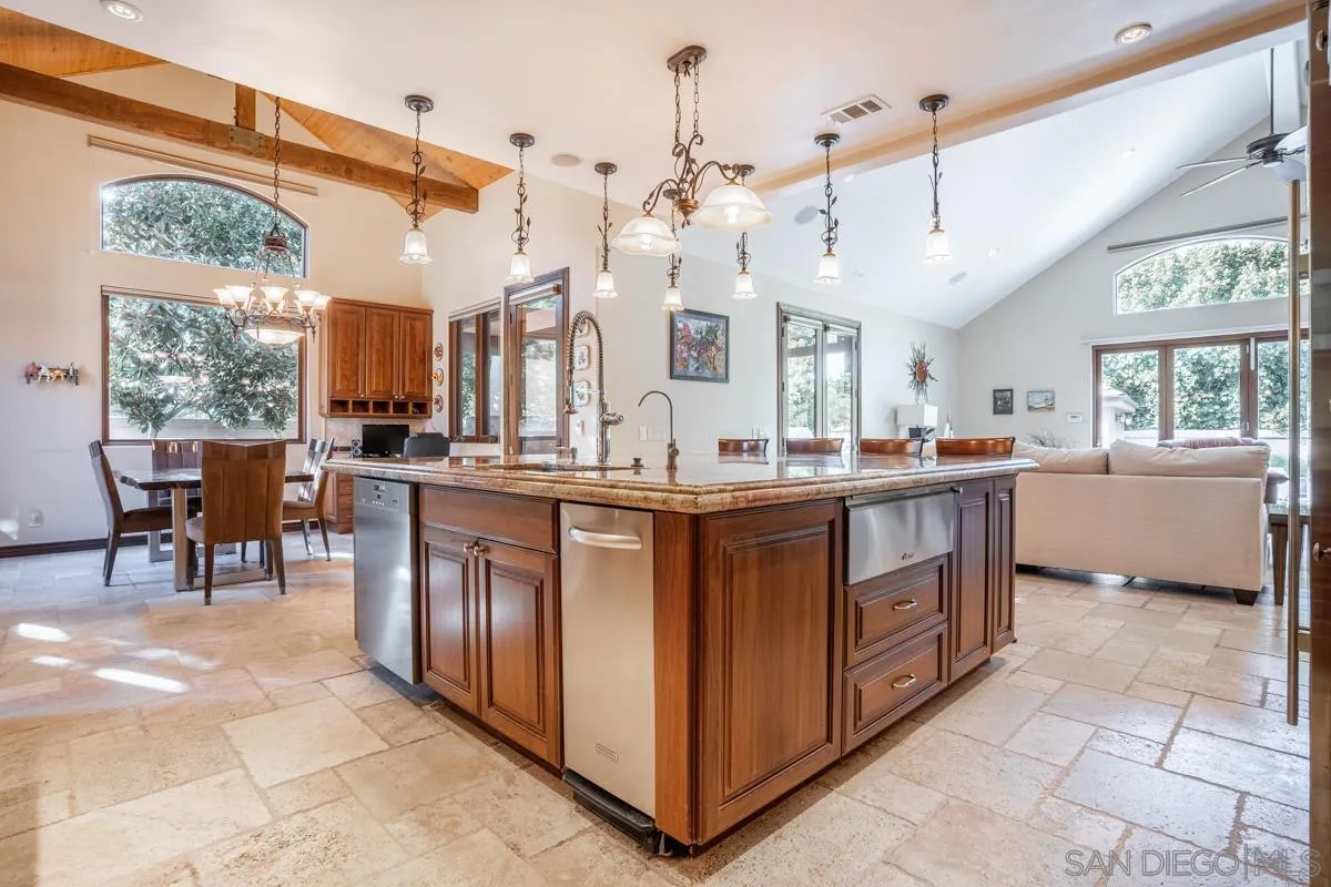 16072 Cross Fox Court Poway, CA 92064 - Photo 15 of 70