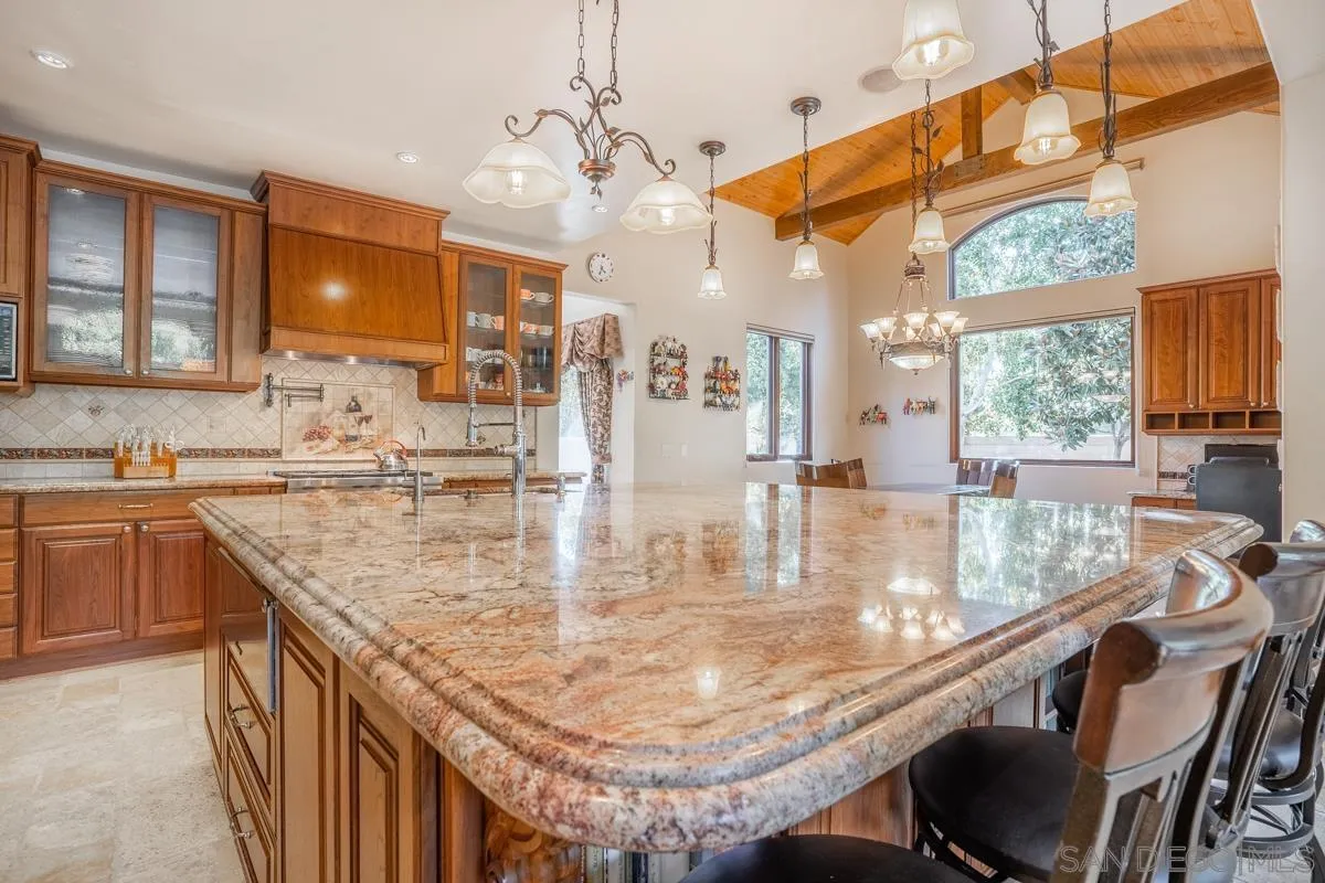 16072 Cross Fox Court Poway, CA 92064 - Photo 16 of 70