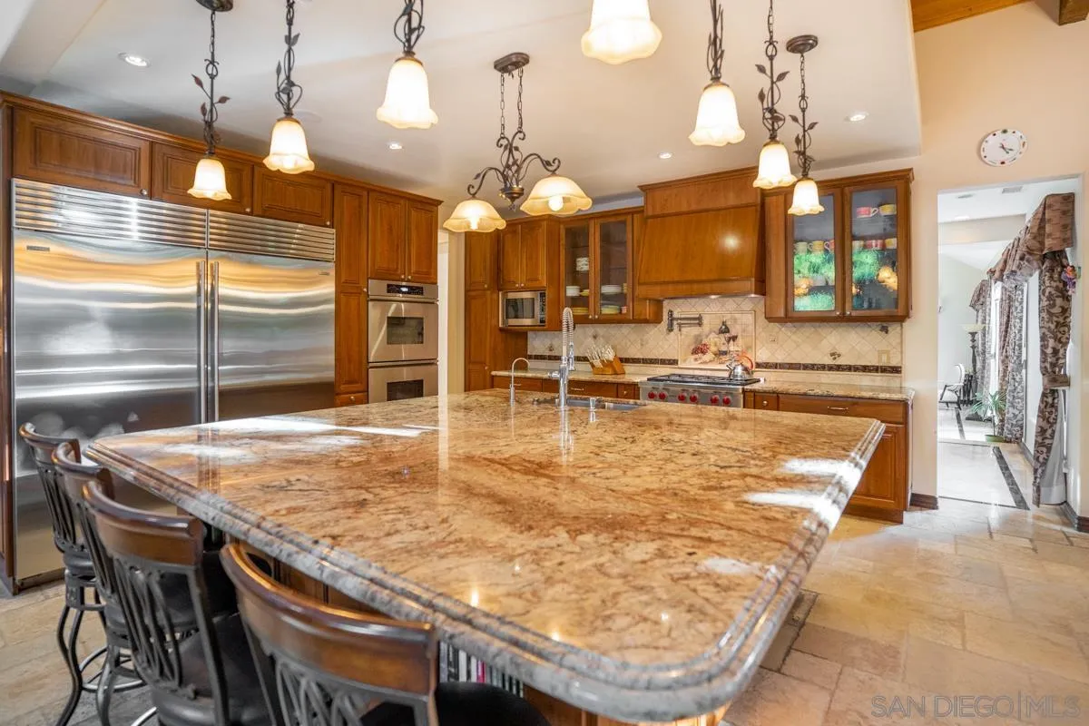 16072 Cross Fox Court Poway, CA 92064 - Photo 17 of 70