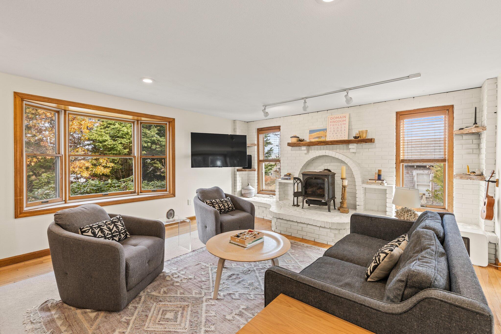64 Shore Road Truro, MA 02666 - Photo 9 of 49 12-web-or-mls-64-shore-rd