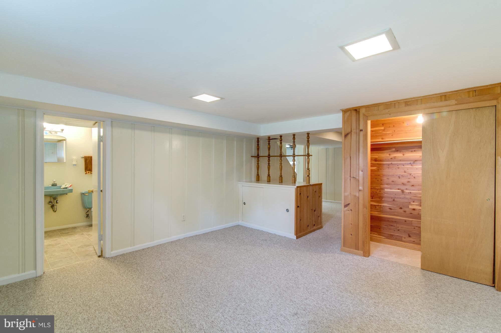 3207 Gary Court Falls Church, VA 22042 - Photo 22 of 29 Family Room