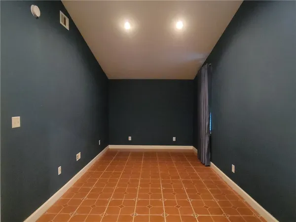 $1,295 | 609 Cottonwood Street, Unit A, Lockhart, TX 78644