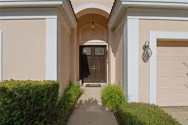 a view of a tennis court