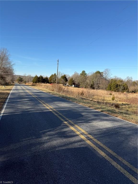 1295 Angell Road Madison, NC 27025 - Photo 9 of 22