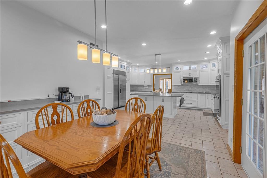 203 Aiken Road New Castle, PA 16101 - Photo 17 of 50 Dine-In Kitchen Area