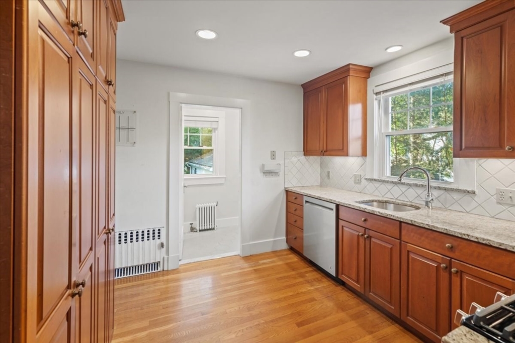 533 Chestnut Street Needham, MA 02492 - Photo 21 of 41 Gallery Image 21