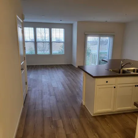 $3,200 | 2227 Horseshoe Circle, Unit 2227, Naperville, IL 60564