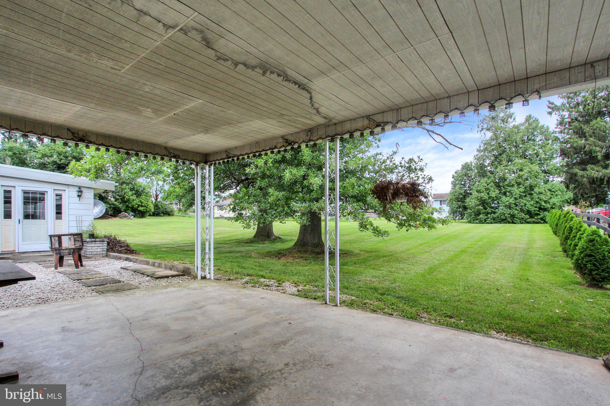 13038 Welty Road Waynesboro, PA 17268 - Photo 27 of 30 Carport
