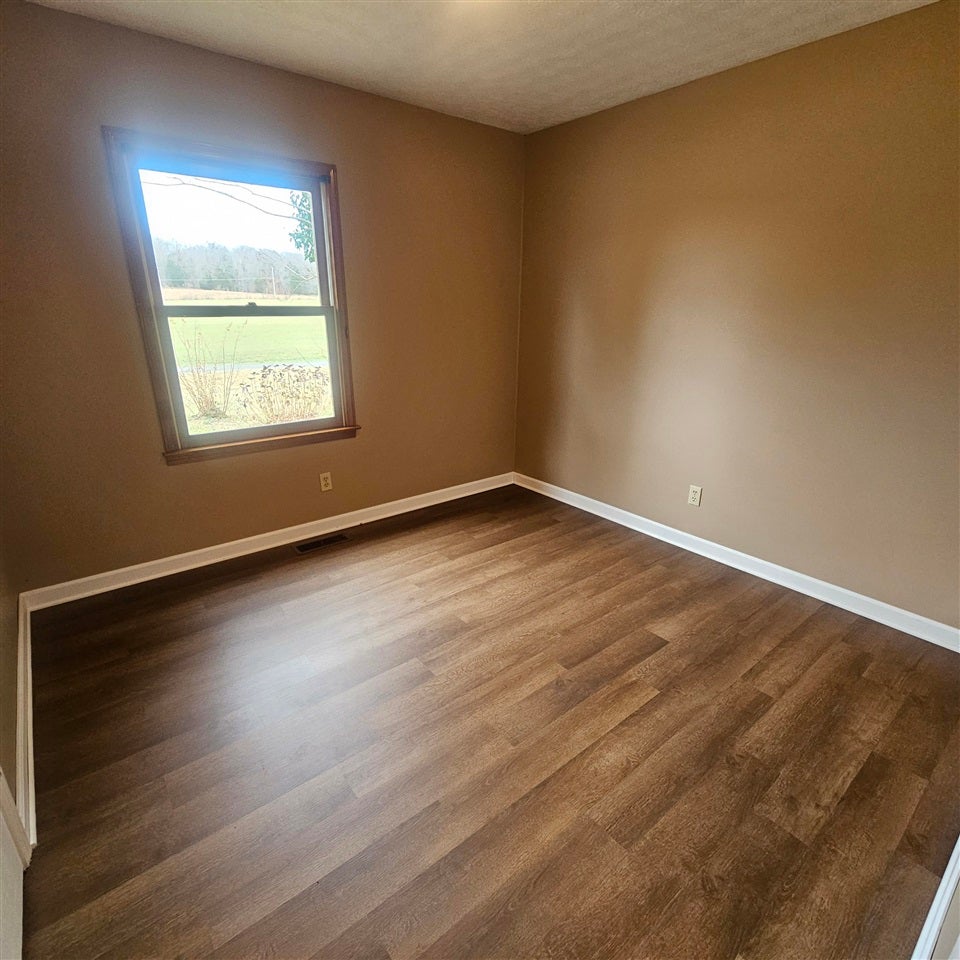 351 Bristletown Road Glasgow, KY 42141 - Photo 12 of 31 Gallery Image 12