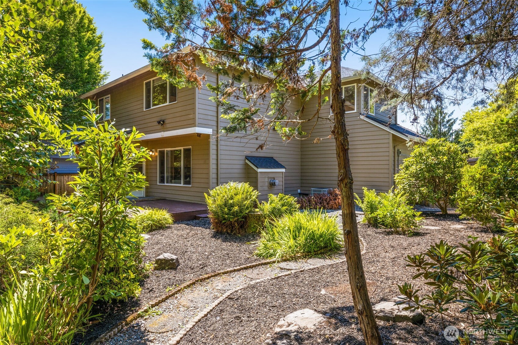 19303 Meridian Place West Bothell, WA 98012 - Photo 38 of 40
