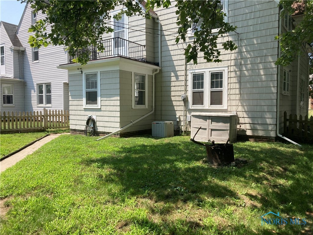 3658 Elmhurst Road Toledo, OH 43613 - Photo 2 of 20 Gallery Image 2