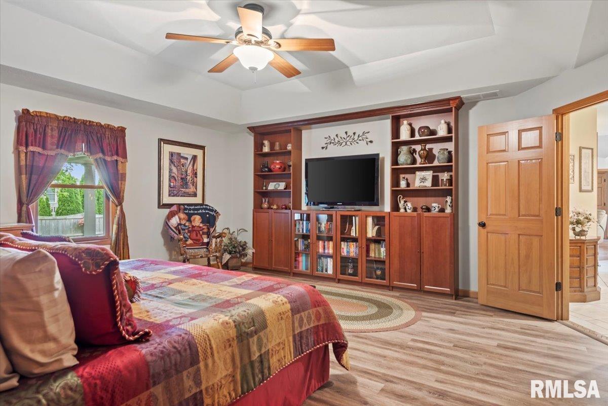 221 Huntington Road Chatham, IL 62629 - Photo 20 of 44 Gallery Image 20