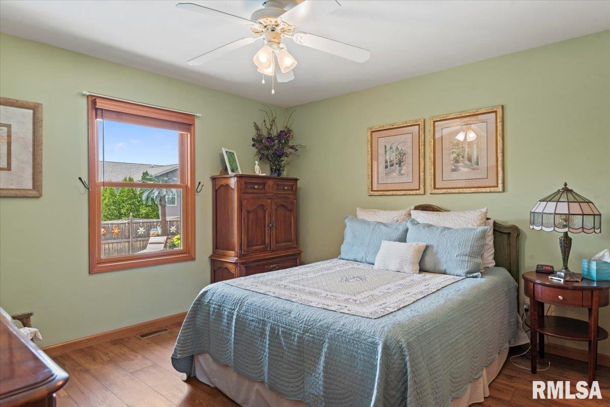 221 Huntington Road Chatham, IL 62629 - Photo 29 of 44 Gallery Image 29